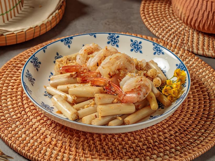 ไหลบัวผัดกุ้งสด